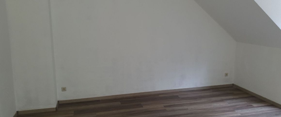 geräumige 2-Raumwohnung mit Balkon in Bernstadt auf dem Eigen! - Foto 1