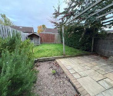 2 bedroom semi-detached house to rent - Photo 6