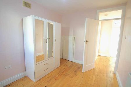 Shaftesbury Avenue, Harrow, HA2 - Photo 2