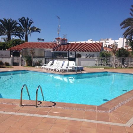 Eck- Bungalow mit 2 Schlafzimmer und geschlossener großer Terrasse - Photo 4