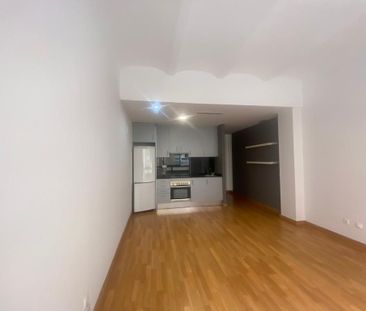 Apartamento de alquiler en Carrer de Sugranyes, 28, Sants-Badal - Photo 3