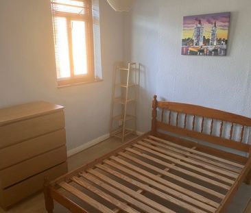 2 Bed Terraced House, Tower Hamlets Road, E7 - Photo 4