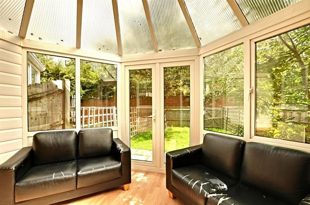 4 bedroom house to rent - Photo 1