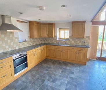 Brinkmarsh Lane, Falfield, Wotton-under-edge, Gloucestershire, GL12 - Photo 5