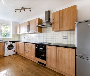 Princes Road, Weybridge, Surrey, KT13 ground floor flat to rent - Photo 6