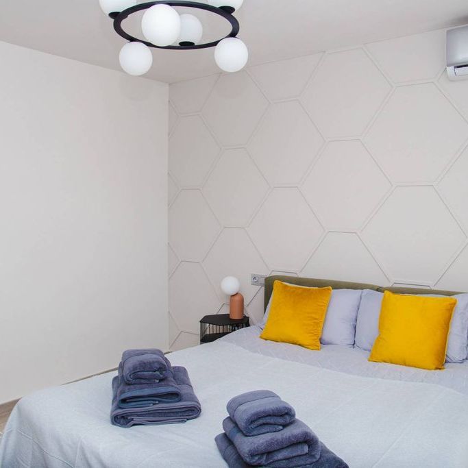 Luxury Villa for rent in Marbella Del Este, Spain - Photo 1