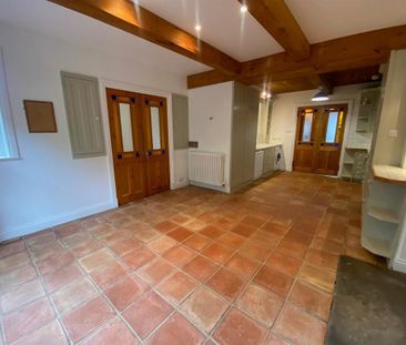 3 bedroom terraced house to rent - Photo 5