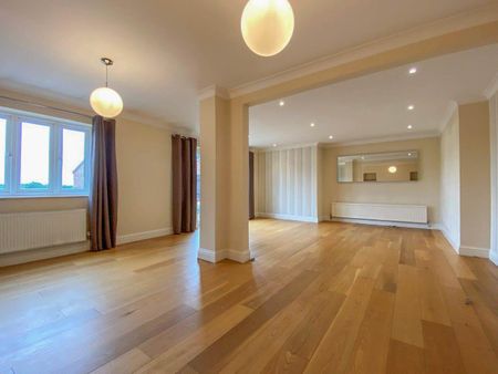 Woodditton Road, Newmarket - Photo 2