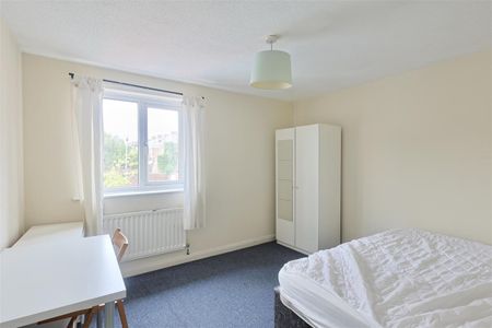 2 bedroom Student End of terrace house to rent in Limewood Court, Newcastle Upon Tyne - Photo 5