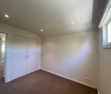 Period Home with 4 Beds + Study, 2 Living Areas & 2 Bathrooms Near ... - Photo 6