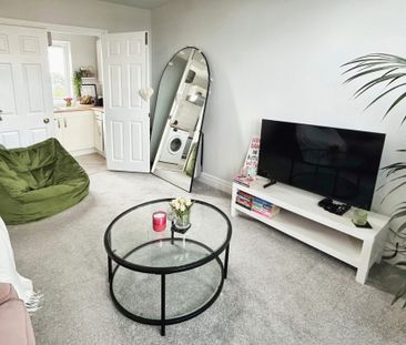 Two-Bedrooms Apartment - Photo 3