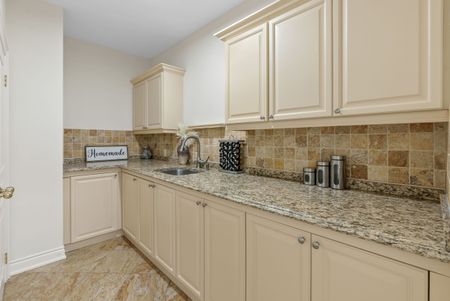 For Lease - 645 Cranleigh Court, Mississauga, Ontario - Photo 4