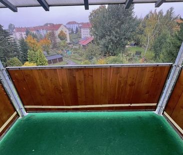 kleine preiswerte 4 Raumwohung im 3.OG mit Balkon und Gartennutzung - Foto 1
