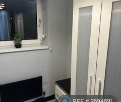 1 bedroom in a house share to rent - Photo 6