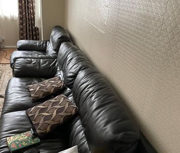 3 Bed Maisonette, Dunsterville Way, SE1 - Photo 3