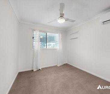 MODERN STAND ALONE TOWNHOUSE IN PRIME LOCATION! - Photo 3