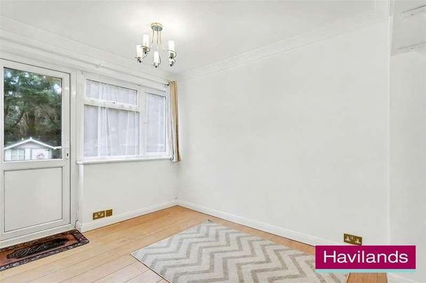 Hill House Close, London, N21 - Photo 1