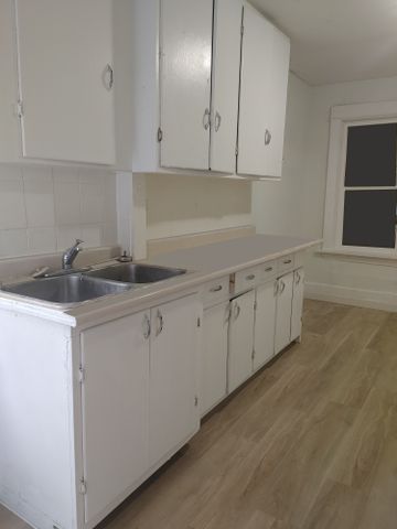 1159 Robinson St, Regina - Photo 4