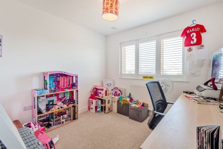 PETERBOROUGH - Photo 4