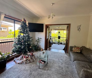 Thomastown - Photo 2