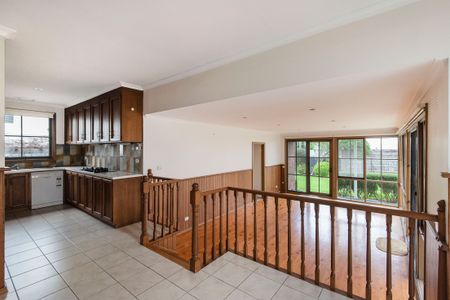 25 Walstab Street, Brighton East VIC 3187 - House For Rent | Domain - Photo 3