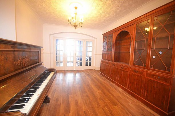 3 bedroom semi-detached house to rent - Photo 1