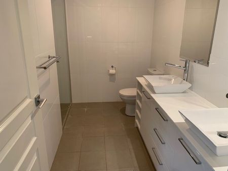 Tamworth Furnished Accommodation- Hillvue - Photo 5