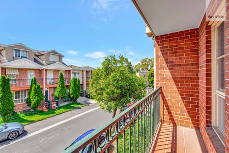 9 Elesbury Avenue, Brunswick East VIC 3057 - Townhouse For Rent | Domain - Photo 5
