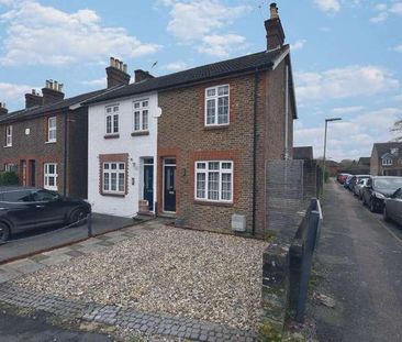 Reigate Road, Hookwood, Horley, RH6 - Photo 1