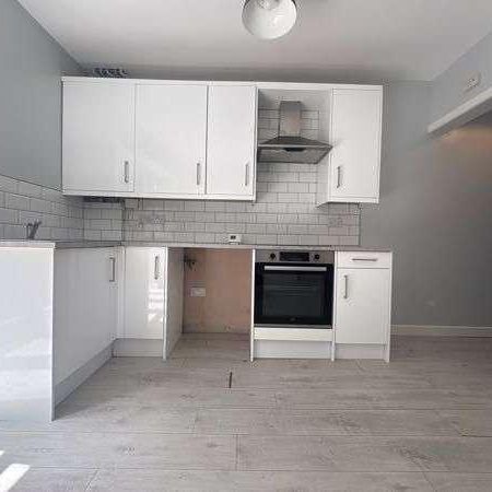 West View Terrace, Six Bells, Abertillery, NP13 - Photo 1