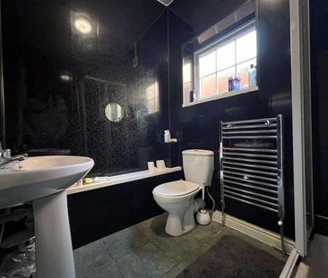 1 bedroom in a house share to rent - Photo 6