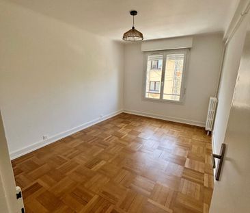 Location Appartement 3 pièces 66m² RENNES 35000 - Photo 2