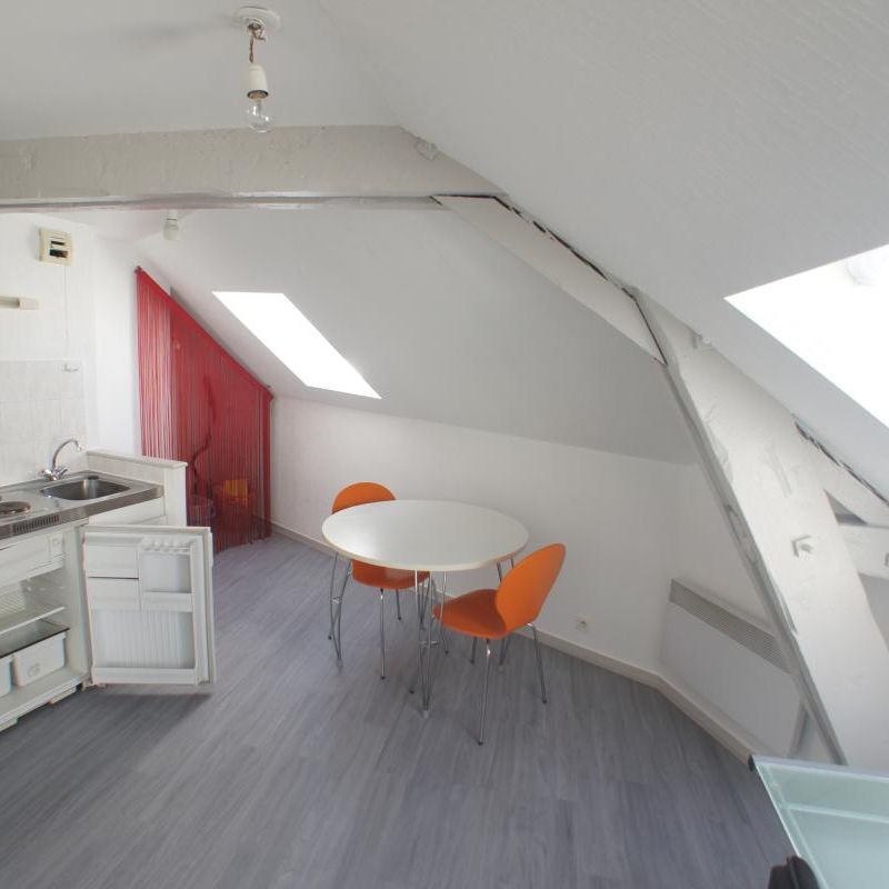 Location Appartement 1 pièce Meublé 16m² ANGERS 49100 - Photo 1