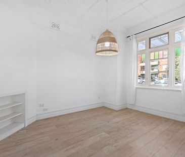 Convenient location in the heart of Mortdale - Photo 4