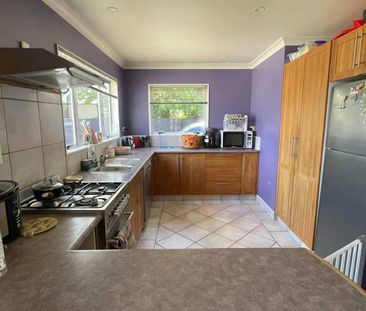 Charming 3-Bedroom Home in Onekawa - Photo 5