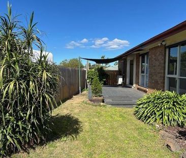 FAMILY HOME IN QUIET COURT YARD LOCATION - PRICE REDUCTION - Photo 5