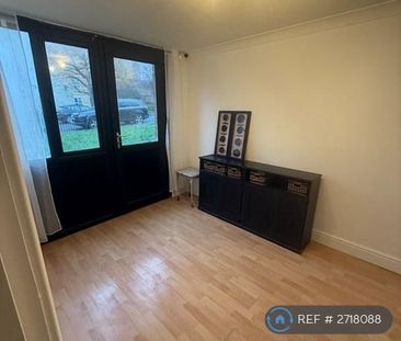 3 bedroom maisonette to rent - Photo 1