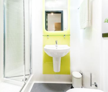 1 bedroom in a flat share to rent - Photo 6