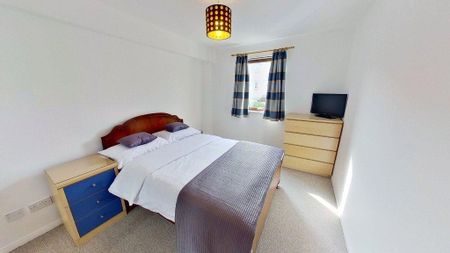 2 bedroom flat to rent - Photo 3