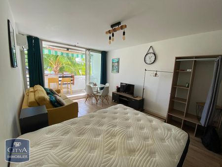 Location Appartement 1 pièce 29m² ST GILLES LES BAINS 97434 - Photo 4