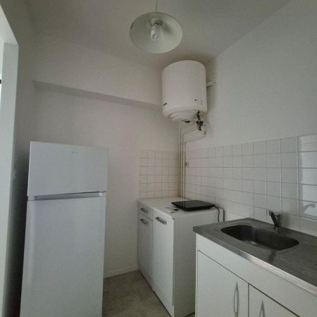 Location Appartement 1 pièce 27m² MACON 71000 - Photo 3