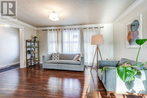 1980 HARTLAND DRIVE - Photo 1