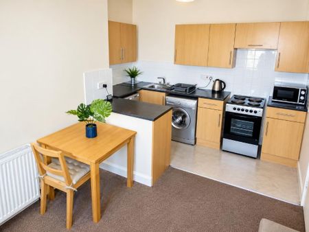 1 bedroom flat to rent - Photo 4