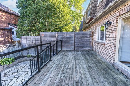 For Lease - 36 Kempenfelt Drive, Barrie, Ontario - Photo 3