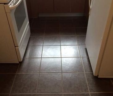 1 CH - 1 SDB - Côte Saint-Luc - $1,125 /mo - Photo 1