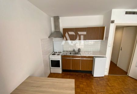 Appartement T1 à LA TRONCHE - Photo 3