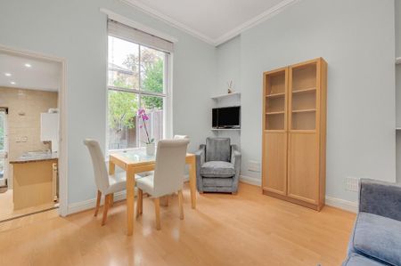 2 bedroom terraced house to rent - Photo 2