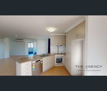 33 Doongarra Crescent, Gracemere, Qld 4702 - Photo 5