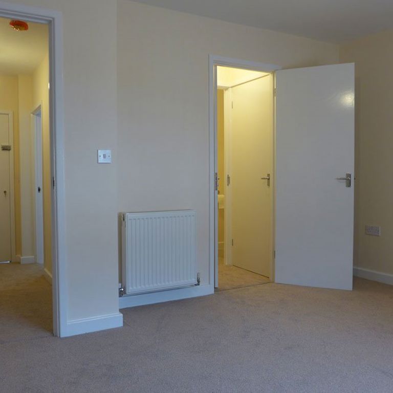 Quarry Bank, Brierley Hill, DY5 - Photo 1