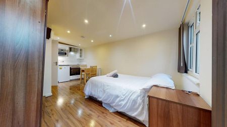 Studio to rent - Photo 5